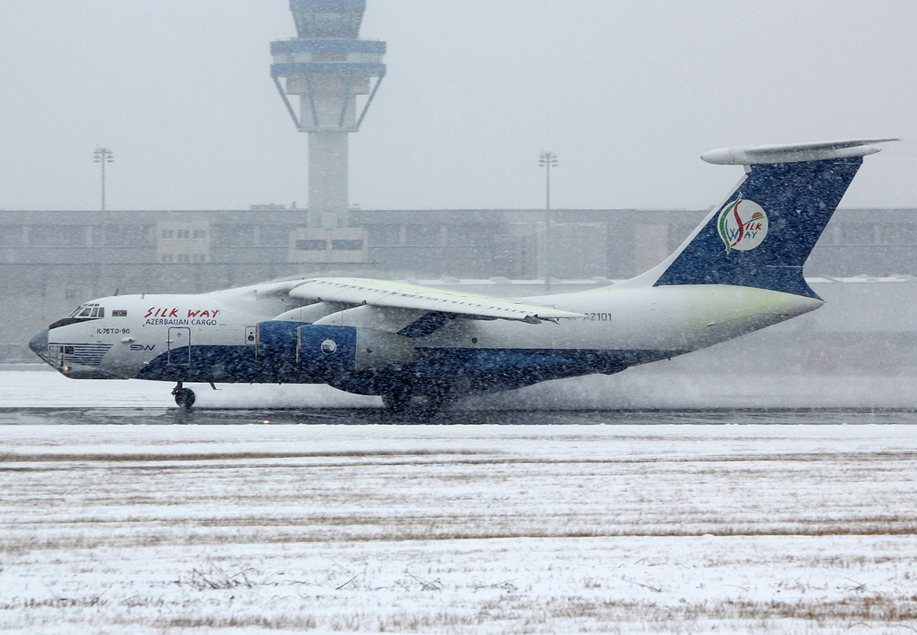 CGN 12.03.2013 (mit Condor Retro B763) Img_8874aajmbgx