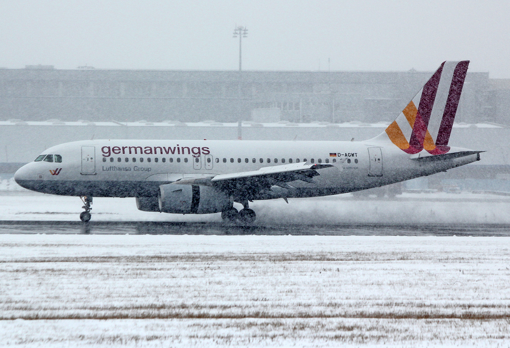 CGN 12.03.2013 (mit Condor Retro B763) Img_8892aar1xp3