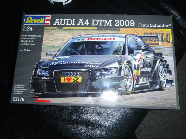 Admine baut ein Audi A4 DTM 2009 von Revell Pb070017w6d1y