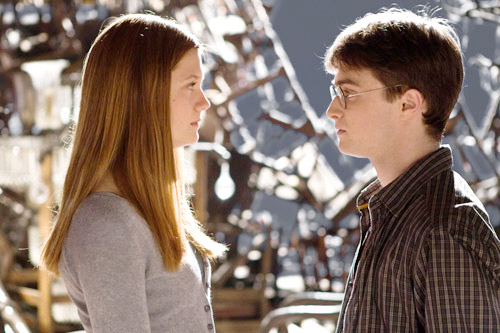 Bonnie Wright...جيني الي في هاري بوتر Harry_potter_hbp54