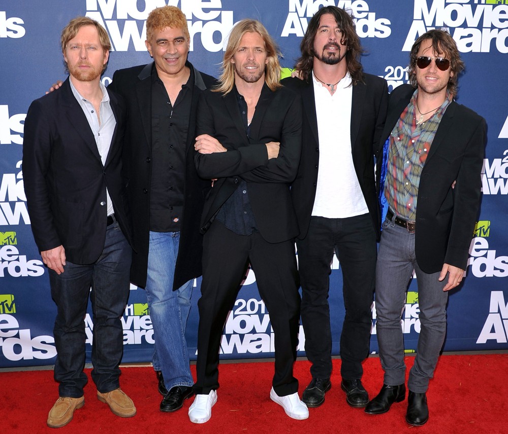 Foo Fighters: Sonic Highways (2014) - Página 18 Foo-fighters-2011-mtv-movie-awards-02