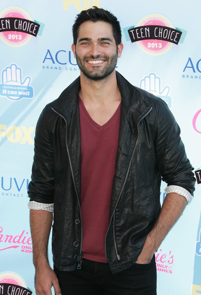 En Amazonie on sourie ||Bryan - Page 2 Tyler-hoechlin-2013-teen-choice-awards-03