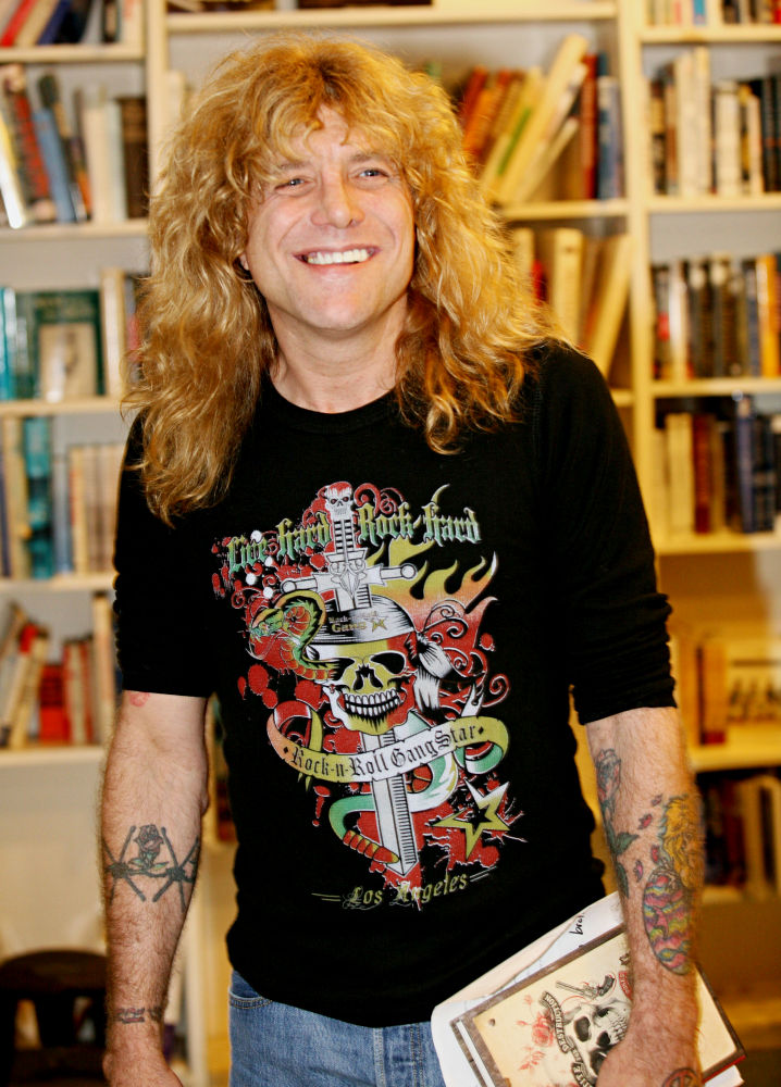 Steven Adler sobrevivió a 28 sobredosis cuenta en su nuevo libro Wenn2939830