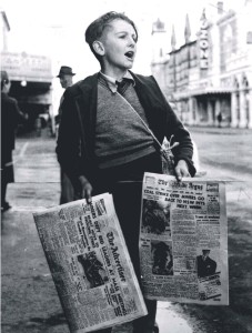 Gazette du Squig : N°3 Newspaper-boy-3-227x300