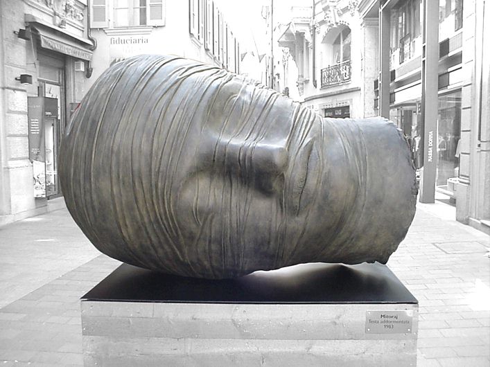 Sculpture Igor_mitoraj_2