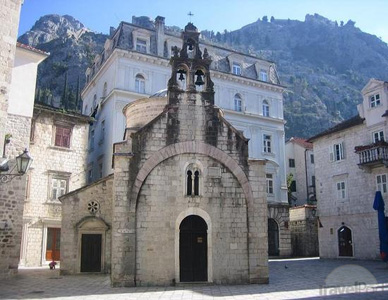 Crna Gora - Page 11 St-lucas-church-kotor