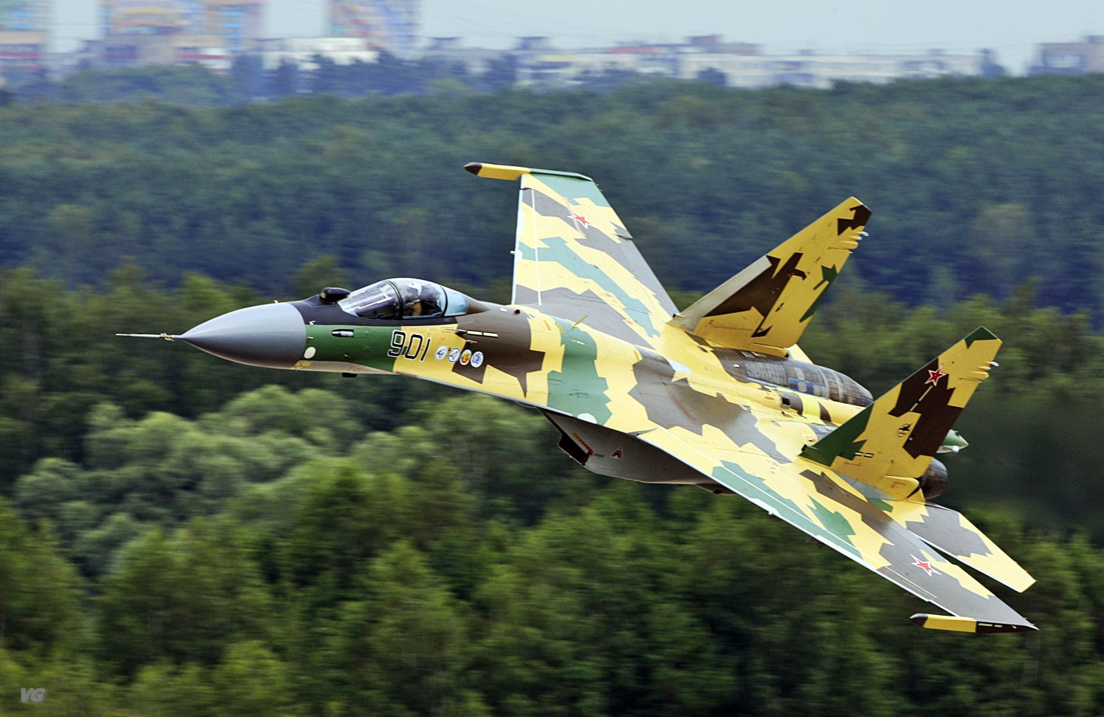 هل العرب بحاجة لمقاتلة سيادة جوية؟! Su-35bm-fx-2