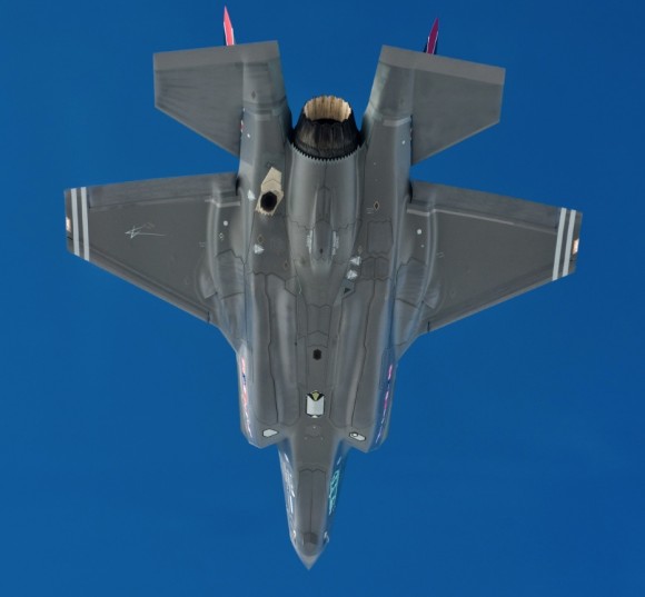 [Internacional] F-35 ganhou pelo melhor desempenho e pelo custo, segundo MD do Japão F-35A-foto-Lockheed-Martin-580x537