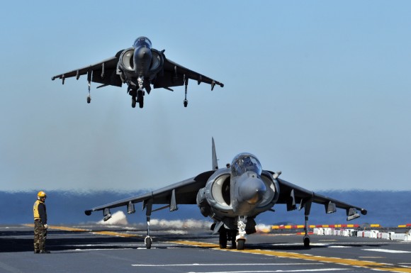 [Internacional] Mate o Harrier e o F-35B USMC-AV-8B-580x385