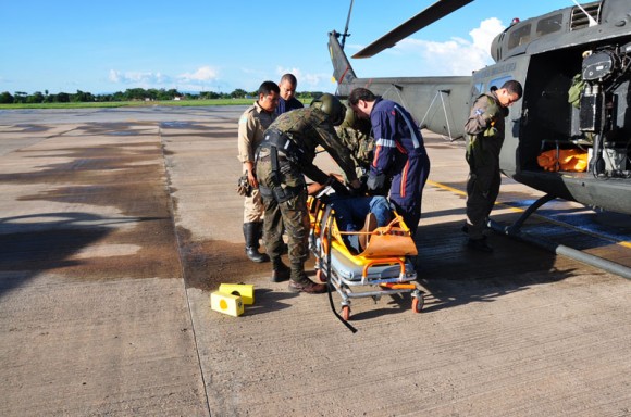 [Brasil] Esquadrão Pelicano resgata piloto que realizou pouso forçado Resgate-do-esq-pelicano-580x384