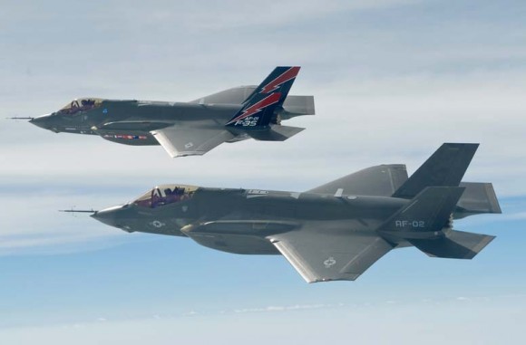 [Internacional] Relatório do Pentágono diz que F-35 oferece visibilidade ruim para os pilotos F-35-foto-USAF-580x381