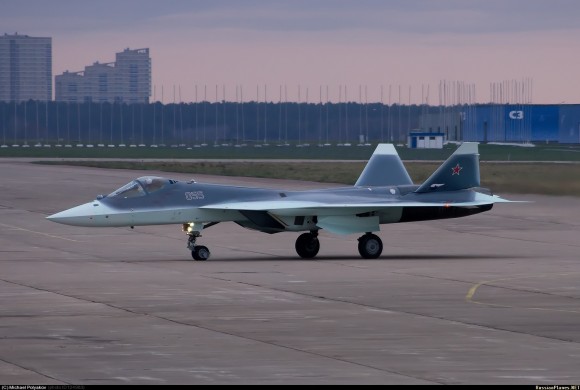 [Internacional] Quinto protótipo do caça ‘stealth’ russo T-50 completa voo com sucesso PAK-FA-5-3-580x390