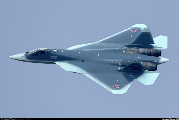 [Internacional] Quinto protótipo do caça ‘stealth’ russo T-50 completa voo com sucesso PAK-FA-5-4-580x392