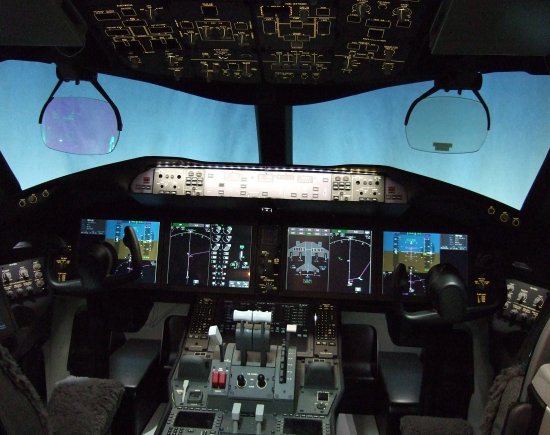 صور قمرات القياده للطائرات  B787_panel_01