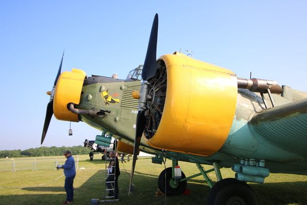 Le 19 mai dernier, Aeroweb-fr.net a été à la découvert de la mythique "Tante JU". Dans cette première partie le Junkers JU-52 de l'AJBS. 5485