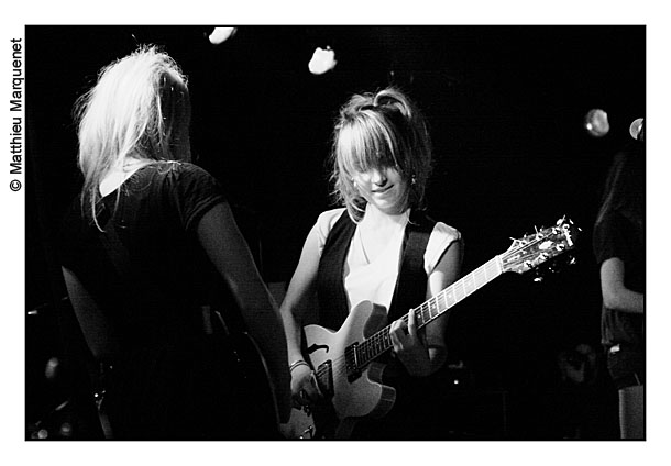 CONCERT BOULE NOIRE PARIS 6 MARS 2007 2007-03-06_Plastiscines_img_2321