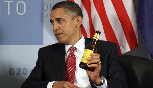 Barack Obama refuse de révéler la recette de la bière au miel de la Maison Blanche Obama-biere