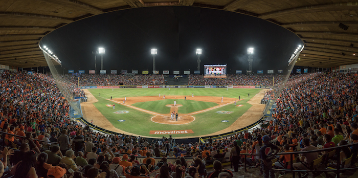 A casa llena por el pase a la final EstadioFull17Ene17