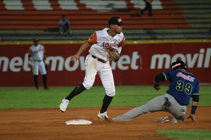  Por el primer triunfo contra Leones FotoNota05Nov17