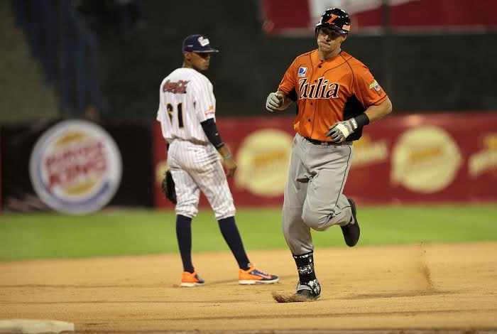 Zulia busca primer triunfo de la segunda vuelta MikeJacobs20112015