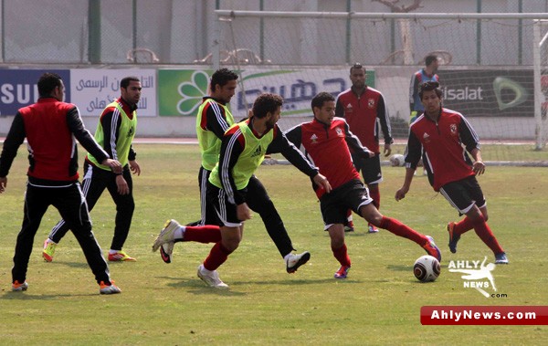 شاهد بالصور.. الإستعداد للأدغال الإفريقية تحت أعين طلاب البريطانية Derasof24