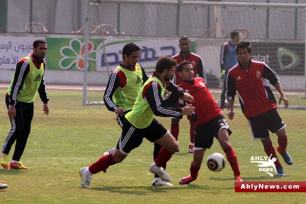 شاهد بالصور.. الإستعداد للأدغال الإفريقية تحت أعين طلاب البريطانية Derasof25