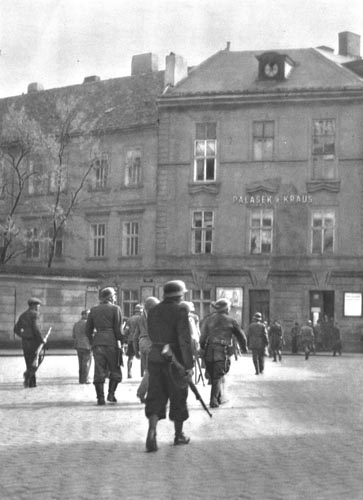 Le soulèvement et la libération de Prague, 5-12 mai 1945 075