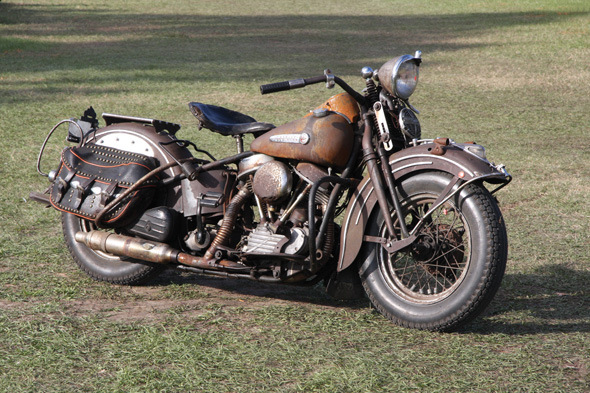 Vu sur INSTAGRAM : Buell ==> Une jolie X1 cette fois !! 1948-Harley-Davidson-Panhead-1