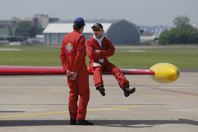 Bourget 2013 : avec Soar, Thales se lance dans le vol suborbital Par Rémy Decourt Air-journal_bourget-2013-23-640x426