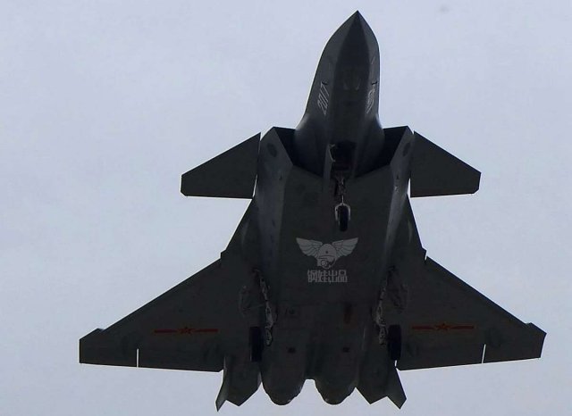 J-20...نموذج جديد Eighth_prototype_of_the_AVIC_J_20_stealth_fighter_performed_its_iden_flight_640_001