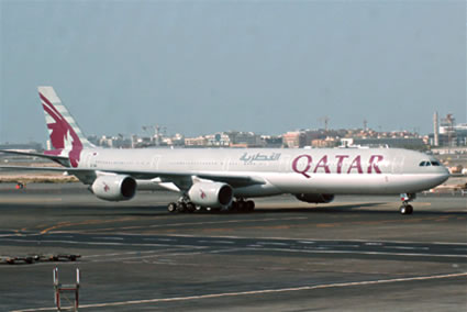 هنا جميع شركات طيران العالم Qatar-airways-a340-600