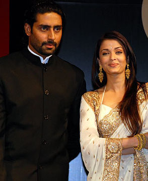 Mi hija es dulce y no llora mucho - Abhishek Bachchan  Aishwarya_abhishek