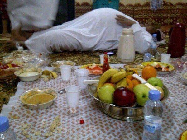 Ramadan 2013 au Qatar : hospitalisés pour avoir trop mangé !!! Ramadan-ob%C3%A9sit%C3%A9-
