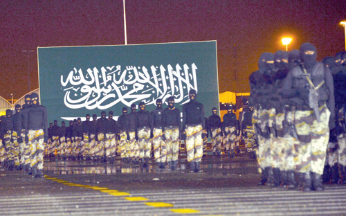 العرض العسكري للقوات الخاصة السعودية ليلاُ وتحت المطر 2013 ~ صور Fe_302_4