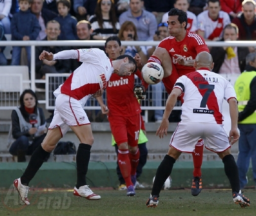 ريال مدريد يفوز بصعوبة بالغة على مضيفه رايو فاليكانو بهدف وحيد لكرستيانو رونالدو 20120226192416alarab058067