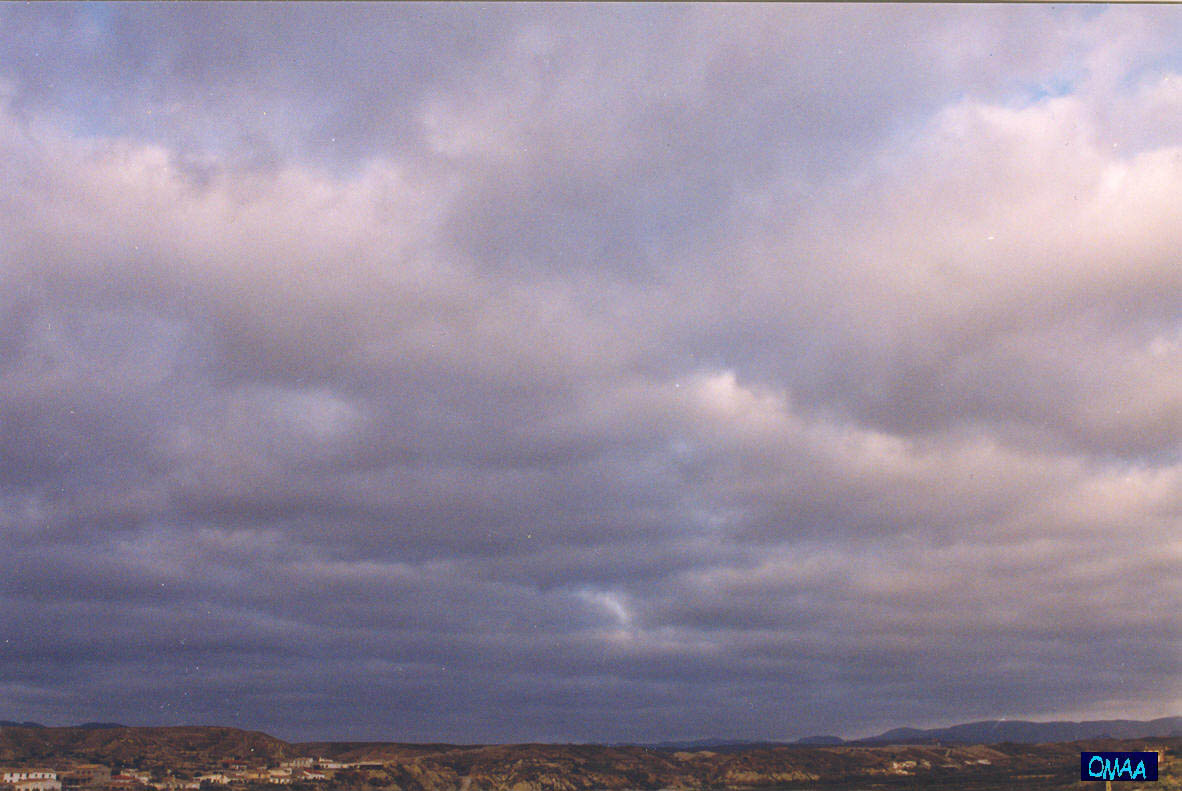 Meteorologia aeronautica Stratocumulus%20undulatus%20(opaco)