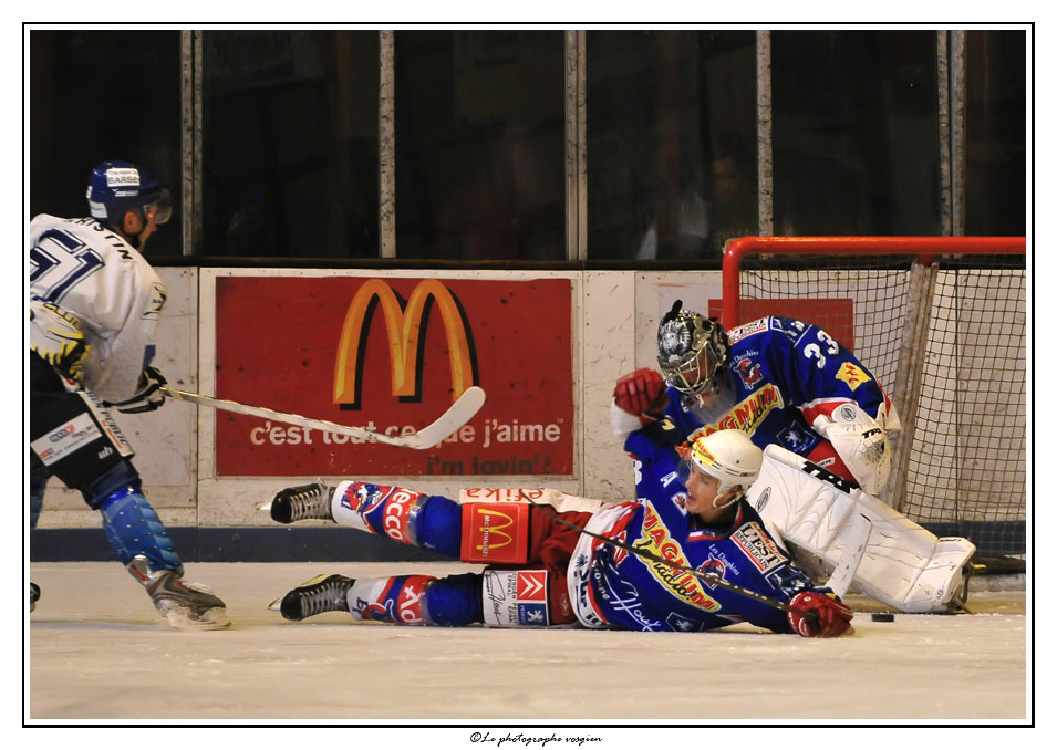 Hockey [mise a jour : 25/09/2008] - Page 2 _D332074