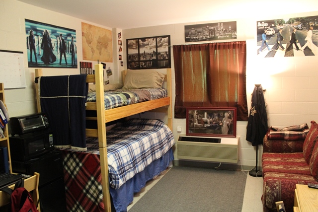 |1| ben & marcus Mens-Dorm