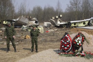 Hallan restos de explosivos en el avión siniestrado del ex presidente polaco Explosivos-300x199