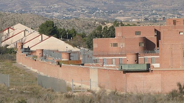 Alicante: Los presos no quieren salir de la cárcel ante la falta de trabajo y recursos para subsistir Fontcalnt