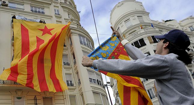 La Comunidad Valenciana no puede seguir gobernada por marxistas al servicio del separatismo catalán y del odio a España Estelada-en-valencia