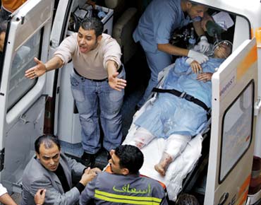   مبارك يدعو المسلمين والاقباط الى "الوقوف صفا واحدا" في مواجهة الارهاب  134710