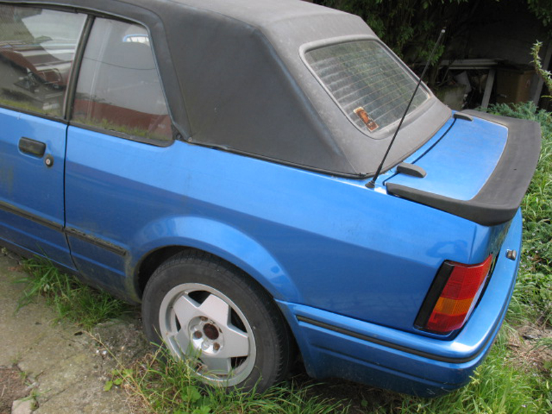 nouvelle acquisition escort XR3I MK4 CAB 7571476494ab93d85cc38fphoto217