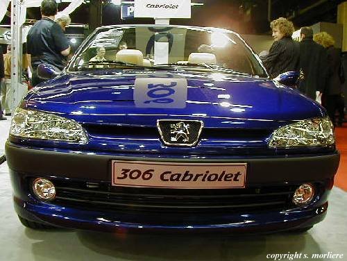 [ FOTOS ] 306 Cabriolet en varios Salones del Automóvil 2001_peugeot_306_cab_06_m