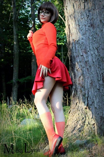 GUESS WHO'S BACK! Velma-cosplay-3-e1476830827866