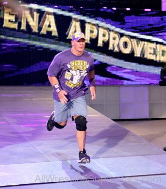 Resultados RAW 193 desde Dallas, Texas John-Cena-Running-Entrance1