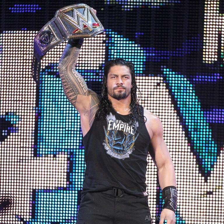 Resultados WAW Supershow desde Nueva Orleans Arena  Roman-Reigns-Entrance-AWl1080