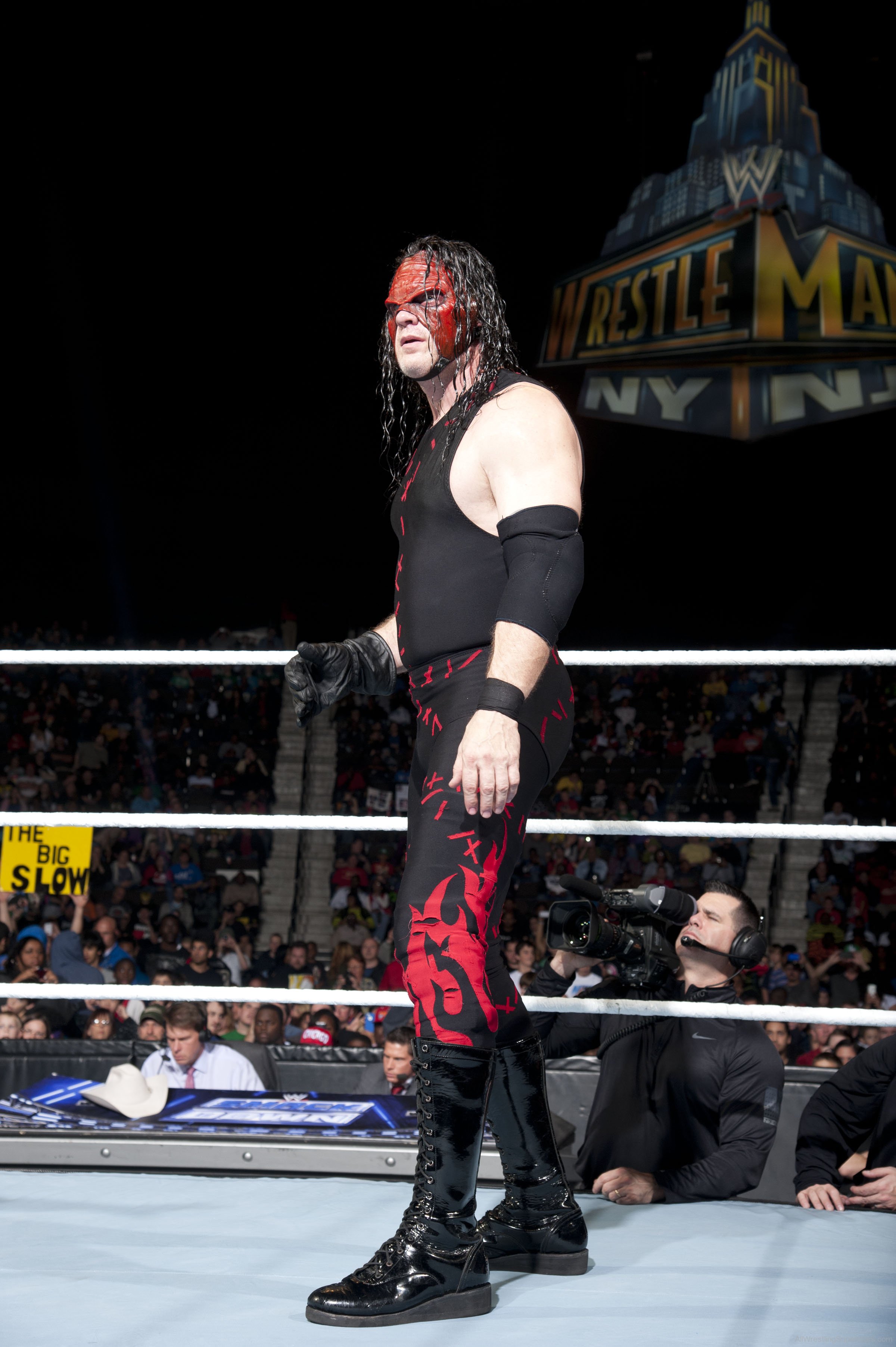 WWE SMACKDOWN 238 desde el Estadio Rommel Fernandez, Panama  Kane-In-The-Ring-4-AWL1037