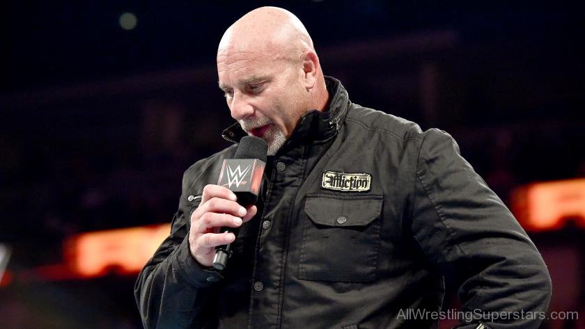 Resultados SmackDown 233 desde Chicago, Illinois. Goldberg-Speaking-On-Mic