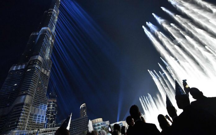 Dubai sued as "biggest stolen building in history" %D8%AF%D8%A8%D9%8A-696x435